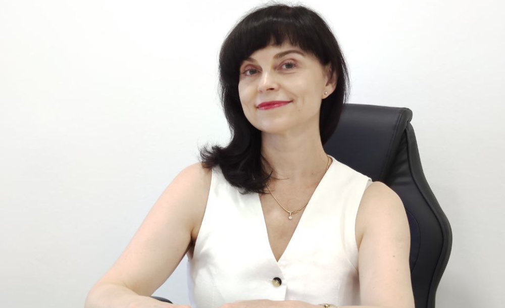 Dr. Olena Androsova